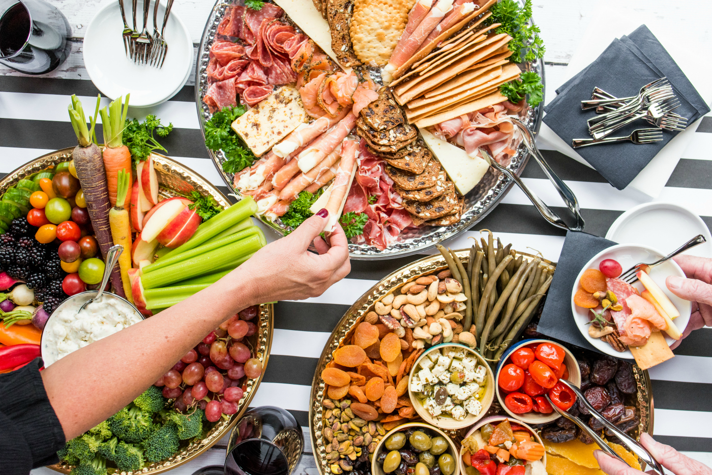 12 Make-Ahead Slow Cooker Appetizers for Stress-Free Holiday Entertaining